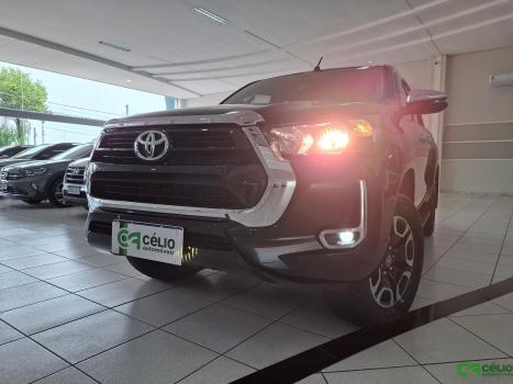TOYOTA Hilux Caminhonete 2.8 16V SRV 4X4 DIESEL CABINE DUPLA AUTOMTICO, Foto 1