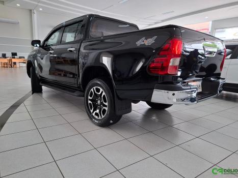 TOYOTA Hilux Caminhonete 2.8 16V SRV 4X4 DIESEL CABINE DUPLA AUTOMTICO, Foto 9