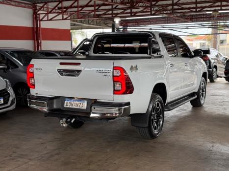 TOYOTA Hilux Caminhonete 2.8 16V SRX 4X4 DIESEL CABINE DUPLA AUTOMTICO, Foto 4