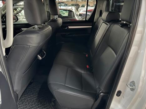 TOYOTA Hilux Caminhonete 2.8 16V SRX 4X4 DIESEL CABINE DUPLA AUTOMTICO, Foto 13