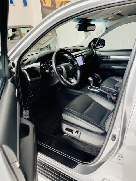 TOYOTA Hilux Caminhonete 2.8 16V SRX 4X4 DIESEL CABINE DUPLA AUTOMTICO, Foto 13