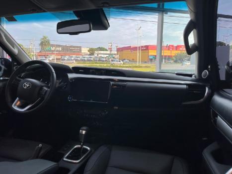 TOYOTA Hilux Caminhonete 2.8 16V SRX 4X4 TURBO DIESEL CABINE DUPLA AUTOMTICO, Foto 9