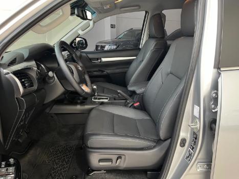 TOYOTA Hilux Caminhonete 2.8 16V SRX 4X4 TURBO DIESEL CABINE DUPLA AUTOMTICO, Foto 13