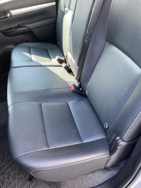 TOYOTA Hilux Caminhonete 2.8 16V SRV 4X4 DIESEL CABINE DUPLA AUTOMTICO, Foto 8