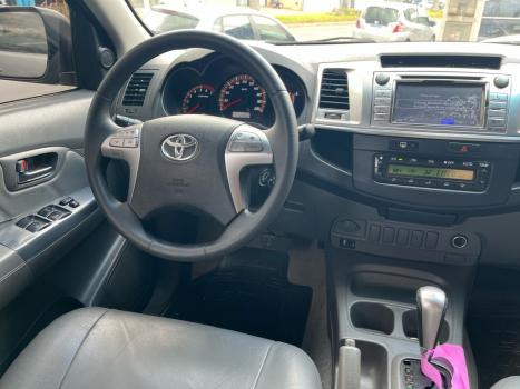 TOYOTA Hilux Caminhonete 2.7 16V 4P SRV FLEX CABINE DUPLA AUTOMTICO, Foto 7