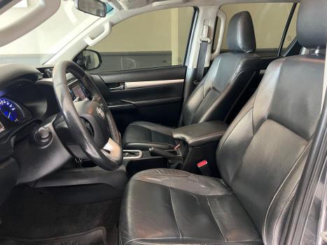 TOYOTA Hilux Caminhonete 2.8 16V SRV 4X4 DIESEL CABINE DUPLA AUTOMTICO, Foto 6