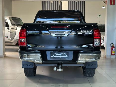 TOYOTA Hilux Caminhonete 2.8 16V SRX 4X4 DIESEL CABINE DUPLA AUTOMTICO, Foto 4