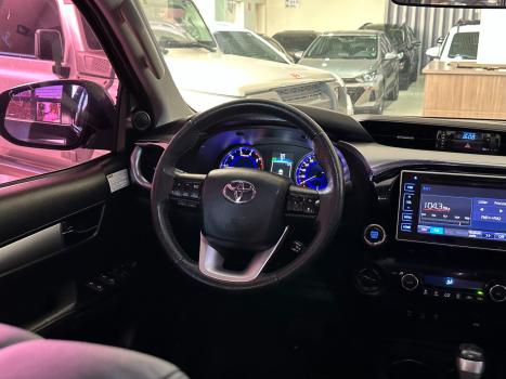 TOYOTA Hilux Caminhonete 2.8 16V SRX 4X4 DIESEL CABINE DUPLA AUTOMTICO, Foto 11