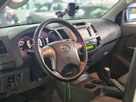 TOYOTA Hilux Caminhonete 2.7 16V 4P SRV CABINE DUPLA, Foto 5