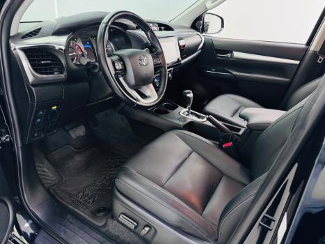 TOYOTA Hilux Caminhonete 2.8 16V SRV 4X4 DIESEL CABINE DUPLA AUTOMTICO, Foto 3