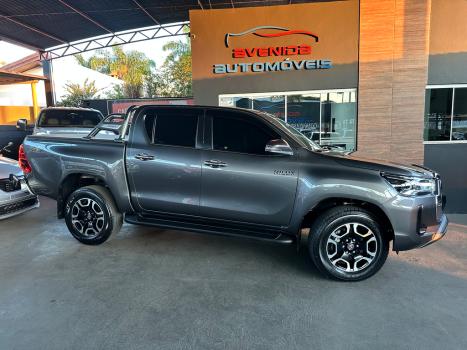 TOYOTA Hilux Caminhonete 2.8 16V SRX 4X4 TURBO DIESEL CABINE DUPLA AUTOMTICO, Foto 1