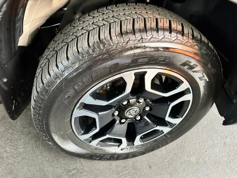 TOYOTA Hilux Caminhonete 2.8 16V SRX 4X4 TURBO DIESEL CABINE DUPLA AUTOMTICO, Foto 10
