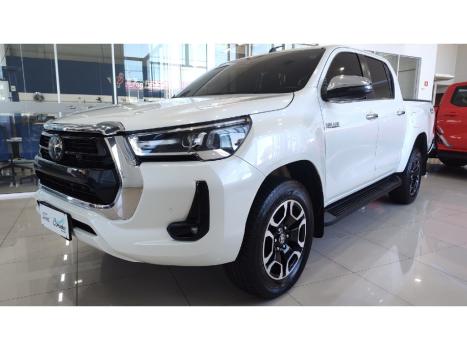 TOYOTA Hilux Caminhonete 2.8 16V SRX 4X4 DIESEL CABINE DUPLA AUTOMTICO, Foto 1