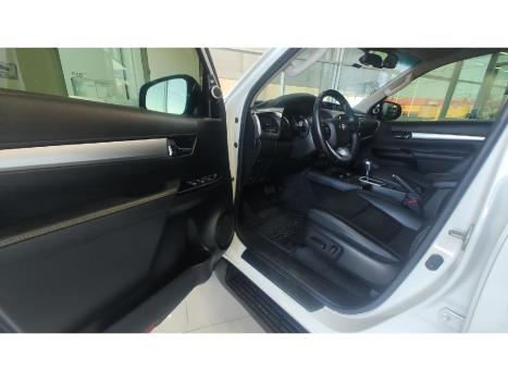 TOYOTA Hilux Caminhonete 2.8 16V SRX 4X4 DIESEL CABINE DUPLA AUTOMTICO, Foto 11
