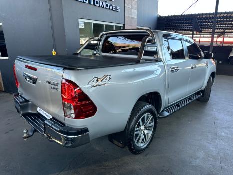 TOYOTA Hilux Caminhonete 2.8 16V SRX 4X4 TURBO DIESEL CABINE DUPLA AUTOMTICO, Foto 5