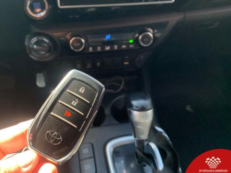 TOYOTA Hilux Caminhonete , Foto 11