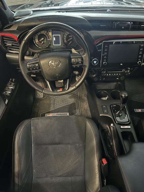 TOYOTA Hilux Caminhonete 2.8 16V GR SPORT 4X4 TURBO DIESEL CABINE DUPLA AUTOMTICO, Foto 9