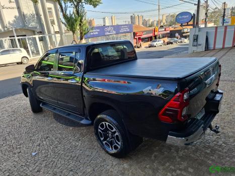 TOYOTA Hilux Caminhonete 2.8 16V SRX 4X4 DIESEL CABINE DUPLA AUTOMTICO, Foto 10