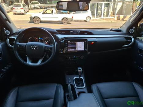 TOYOTA Hilux Caminhonete 2.8 16V SRX 4X4 DIESEL CABINE DUPLA AUTOMTICO, Foto 12