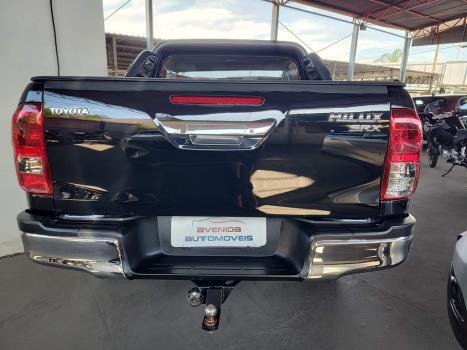 TOYOTA Hilux Caminhonete 2.8 16V SRX 4X4 TURBO DIESEL CABINE DUPLA AUTOMTICO, Foto 5
