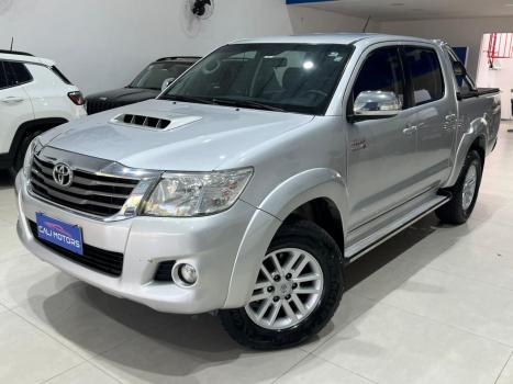 TOYOTA Hilux Caminhonete 3.0 4P 4X4 SRV TURBO DIESEL CABINE DUPLA AUTOMTICO, Foto 1