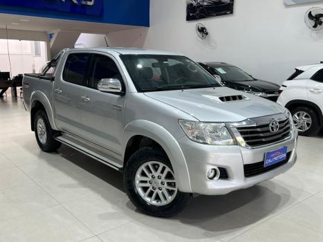 TOYOTA Hilux Caminhonete 3.0 4P 4X4 SRV TURBO DIESEL CABINE DUPLA AUTOMTICO, Foto 2