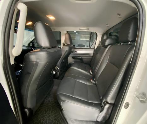 TOYOTA Hilux Caminhonete 2.8 16V SRX 4X4 TURBO DIESEL CABINE DUPLA AUTOMTICO, Foto 9