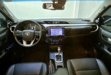 TOYOTA Hilux Caminhonete 2.8 16V SRX 4X4 TURBO DIESEL CABINE DUPLA AUTOMTICO, Foto 10