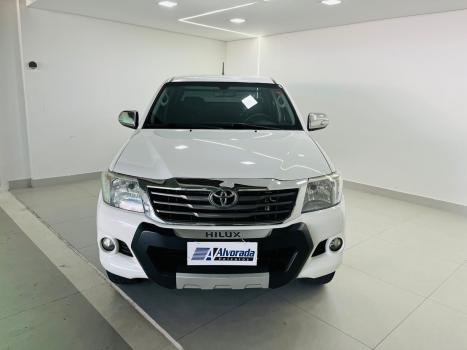 TOYOTA Hilux Caminhonete 2.7 16V 4P SRV FLEX 4X4  CABINE DUPLA AUTOMTICO, Foto 2