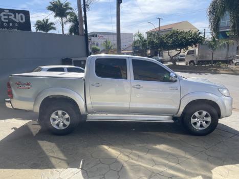 TOYOTA Hilux Caminhonete 3.0 4P 4X4 SRV TURBO DIESEL CABINE DUPLA AUTOMTICO, Foto 3