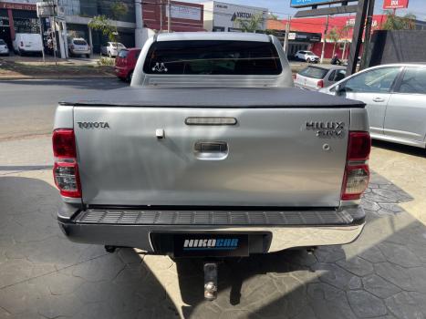 TOYOTA Hilux Caminhonete 3.0 4P 4X4 SRV TURBO DIESEL CABINE DUPLA AUTOMTICO, Foto 4