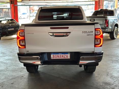 TOYOTA Hilux Caminhonete 2.8 16V SRX 4X4 DIESEL CABINE DUPLA AUTOMTICO, Foto 5