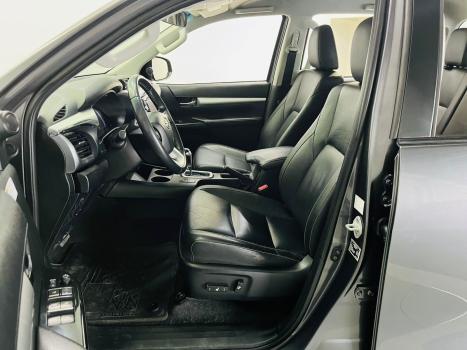 TOYOTA Hilux Caminhonete 2.8 16V SRV 4X4 DIESEL CABINE DUPLA AUTOMTICO, Foto 7