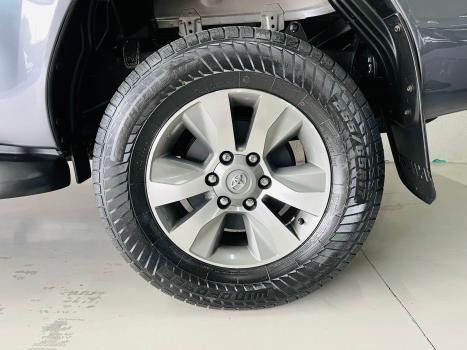 TOYOTA Hilux Caminhonete 2.8 16V SRV 4X4 DIESEL CABINE DUPLA AUTOMTICO, Foto 16