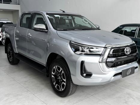 TOYOTA Hilux Caminhonete 2.8 16V SRV 4X4 DIESEL CABINE DUPLA AUTOMTICO, Foto 4