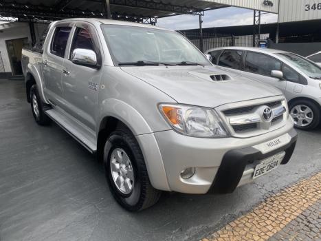 TOYOTA Hilux Caminhonete 3.0 4P 4X4 SRV TURBO DIESEL CABINE DUPLA AUTOMTICO, Foto 8