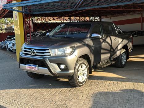 TOYOTA Hilux Caminhonete 2.8 16V SRV 4X4 DIESEL CABINE DUPLA AUTOMTICO, Foto 3
