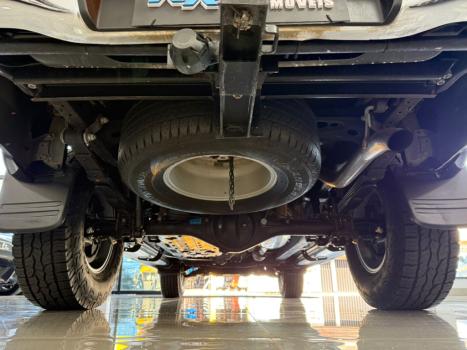 TOYOTA Hilux Caminhonete 3.0 4P 4X4 SRV TURBO DIESEL TOP CABINE DUPLA AUTOMTICO, Foto 19
