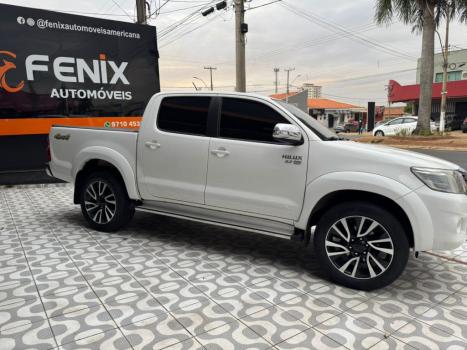 TOYOTA Hilux Caminhonete 2.7 16V 4P SRV FLEX 4X4  CABINE DUPLA AUTOMTICO, Foto 14