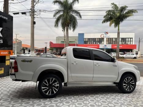 TOYOTA Hilux Caminhonete 2.7 16V 4P SRV FLEX 4X4  CABINE DUPLA AUTOMTICO, Foto 25