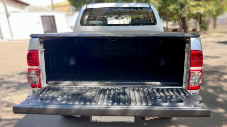 TOYOTA Hilux Caminhonete 3.0 4P 4X4 SRV TURBO DIESEL CABINE DUPLA AUTOMTICO, Foto 7