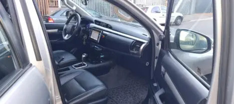 TOYOTA Hilux Caminhonete 2.8 16V SRV 4X4 DIESEL CABINE DUPLA AUTOMTICO, Foto 5