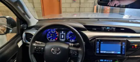 TOYOTA Hilux Caminhonete 2.8 16V SRV 4X4 DIESEL CABINE DUPLA AUTOMTICO, Foto 3