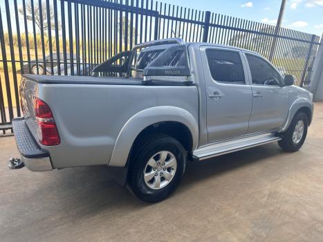 TOYOTA Hilux Caminhonete 2.7 16V 4P SRV FLEX CABINE DUPLA AUTOMTICO, Foto 3