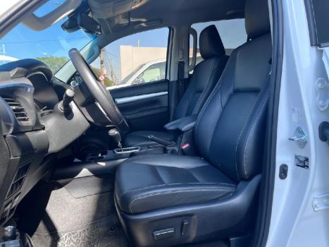 TOYOTA Hilux Caminhonete 2.8 16V 4P SRX DIESEL CABINE DUPLA, Foto 11