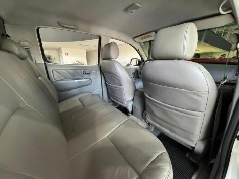 TOYOTA Hilux Caminhonete 3.0 4P SRV DIESEL CABINE DUPLA, Foto 14