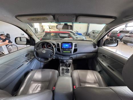 TOYOTA Hilux Caminhonete 3.0 4P SRV DIESEL CABINE DUPLA, Foto 10