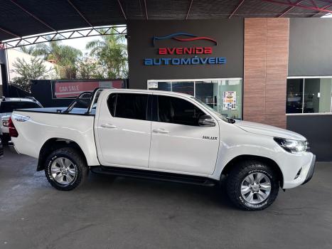 TOYOTA Hilux Caminhonete 2.8 16V SRV 4X4 DIESEL CABINE DUPLA AUTOMTICO, Foto 1