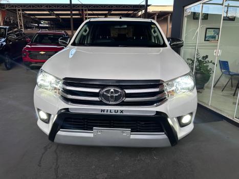 TOYOTA Hilux Caminhonete 2.8 16V SRV 4X4 DIESEL CABINE DUPLA AUTOMTICO, Foto 2