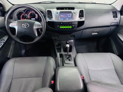 TOYOTA Hilux Caminhonete 3.0 16V 4P 4X4 SRV TURBO DIESEL CABINE DUPLA AUTOMTICO, Foto 4